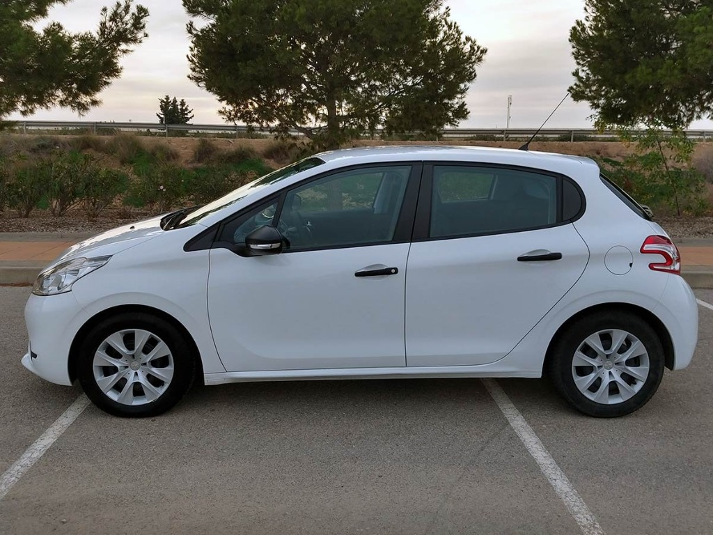 Armatura bara spate Peugeot 208 2014 HATCHBACK 14 HDI