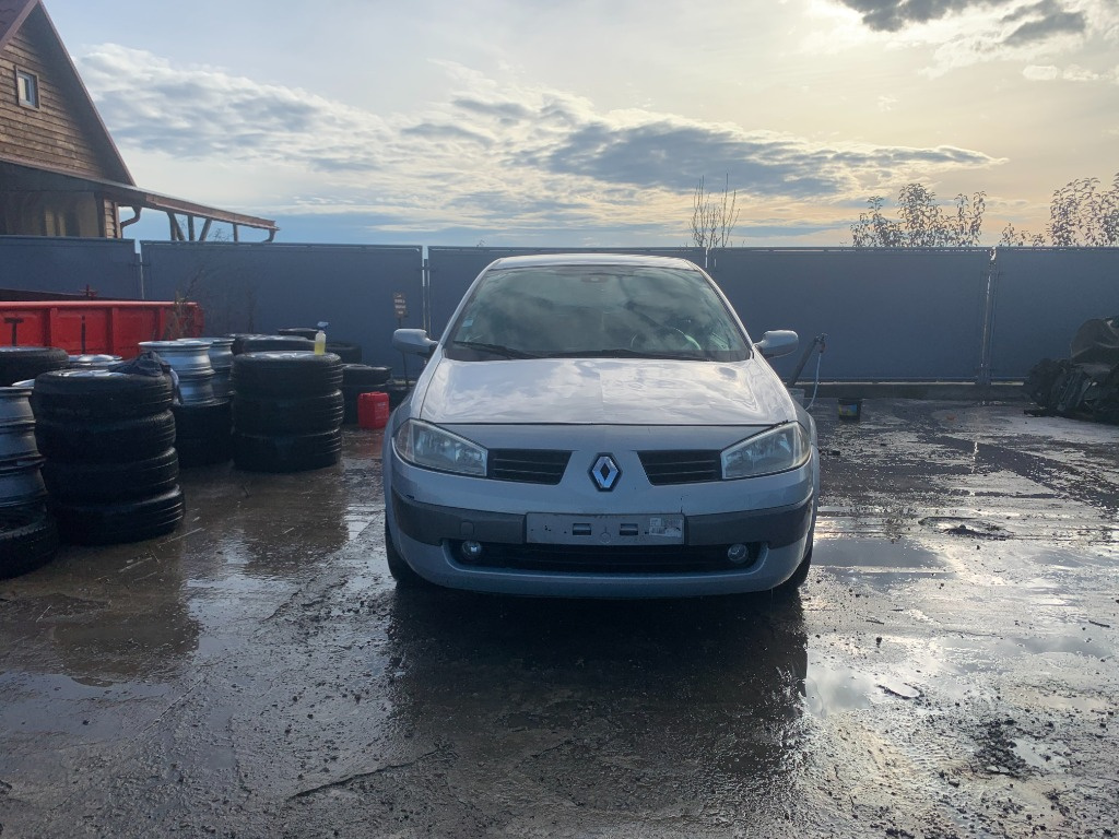 Armatura bara spate Renault Megane 2 2004 hatchback 1.9 dci