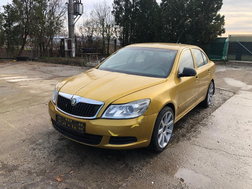 Armatura bara spate Skoda Octavia 2 2010 hatchback 1.4 mpi