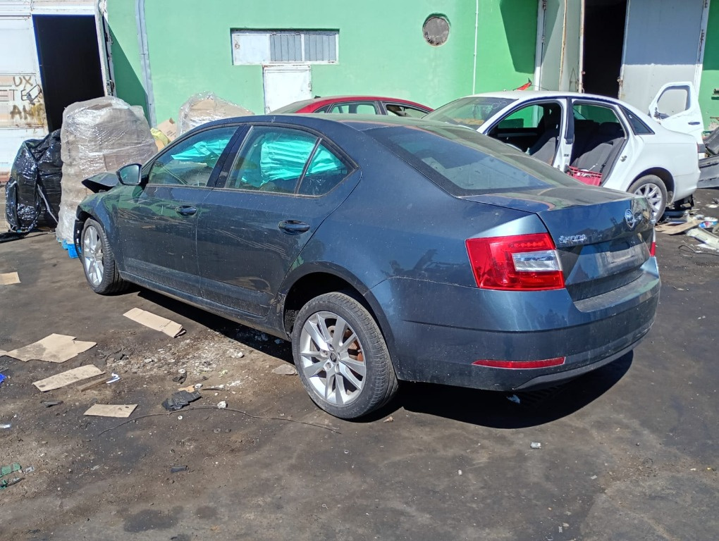 Armatura bara spate Skoda Octavia 3 2018 berlina 1
