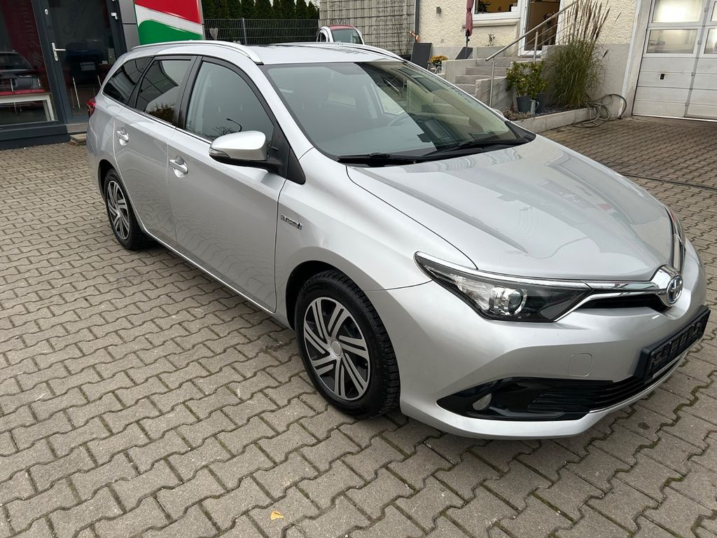 Armatura bara spate Toyota Auris 2016 combi break 1.8 hybrid