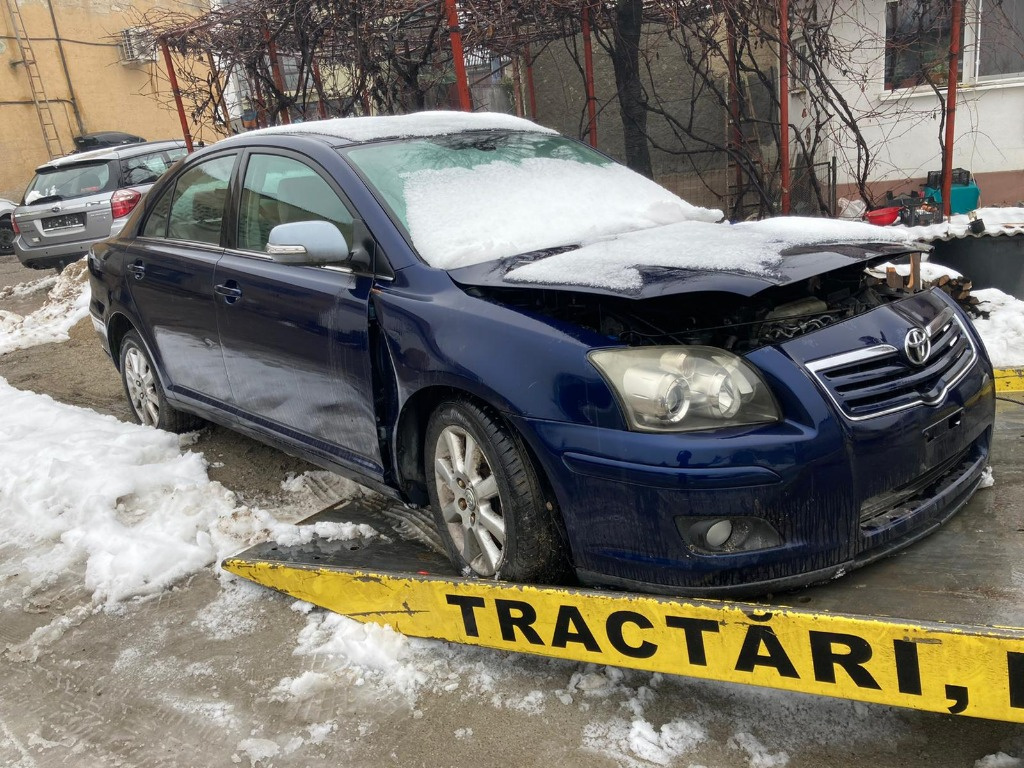 Armatura bara spate Toyota Avensis 2006 limuzina 2.2 D4D