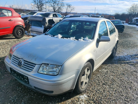 Armatura bara spate Volkswagen Bora 2000 Limuzina 1.9 tdi