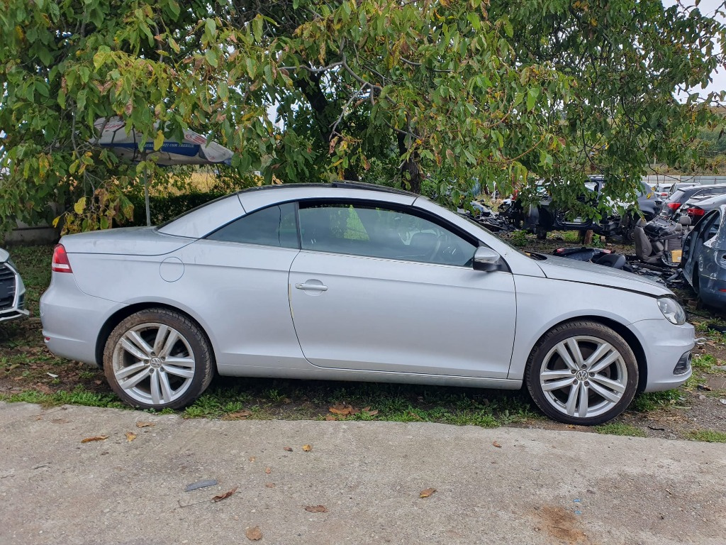 Armatura bara spate Volkswagen Eos 2011 