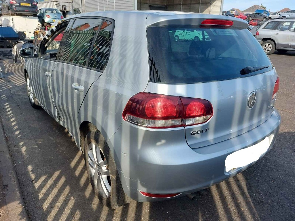 Armatura bara spate Volkswagen Golf 6 2011 HATCHBA