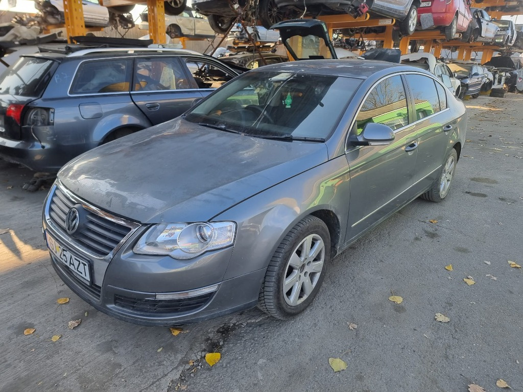 Armatura bara spate Volkswagen Passat B6 2006 berlina 2.0 tdi BKP