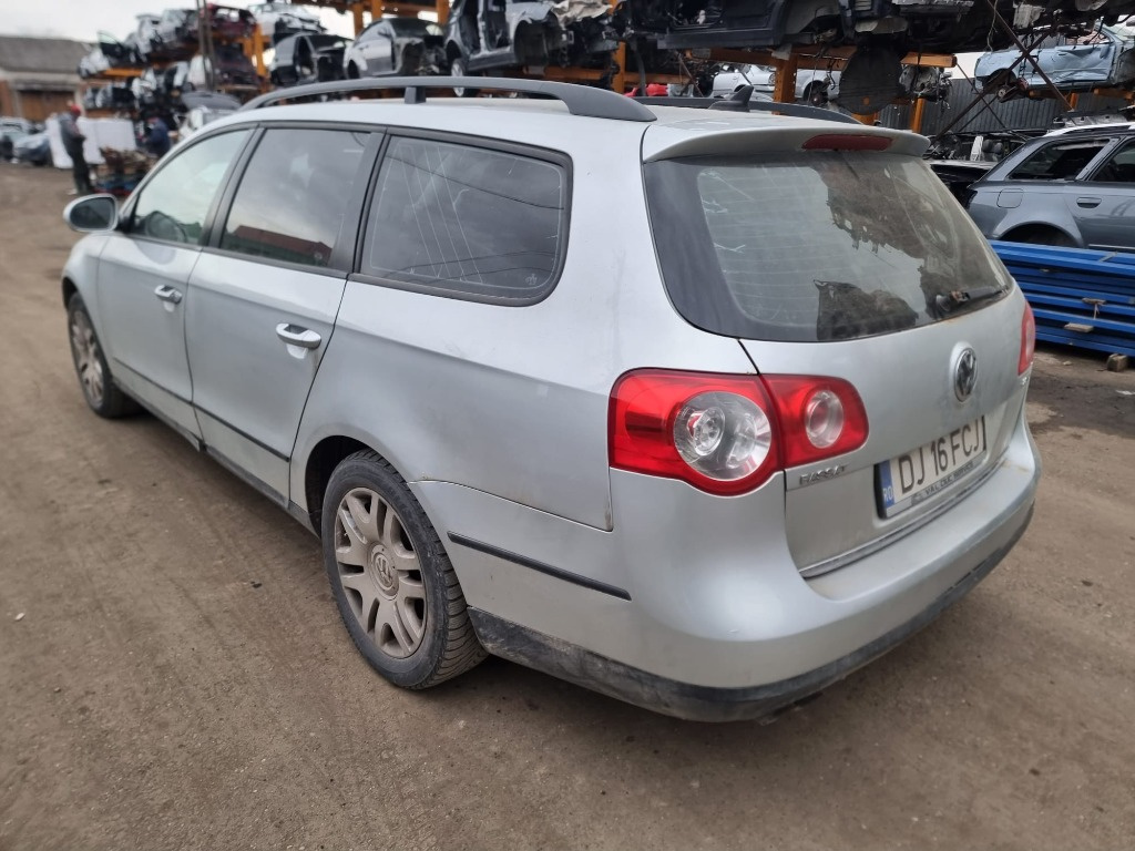 Armatura bara spate Volkswagen Passat B6