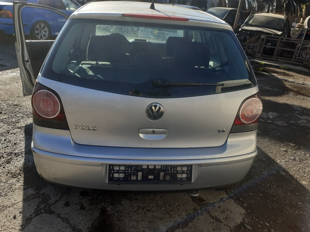 Armatura bara spate Volkswagen Polo 9N 2