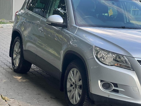 Armatura bara spate Volkswagen Tiguan 2011 SUV 2.0