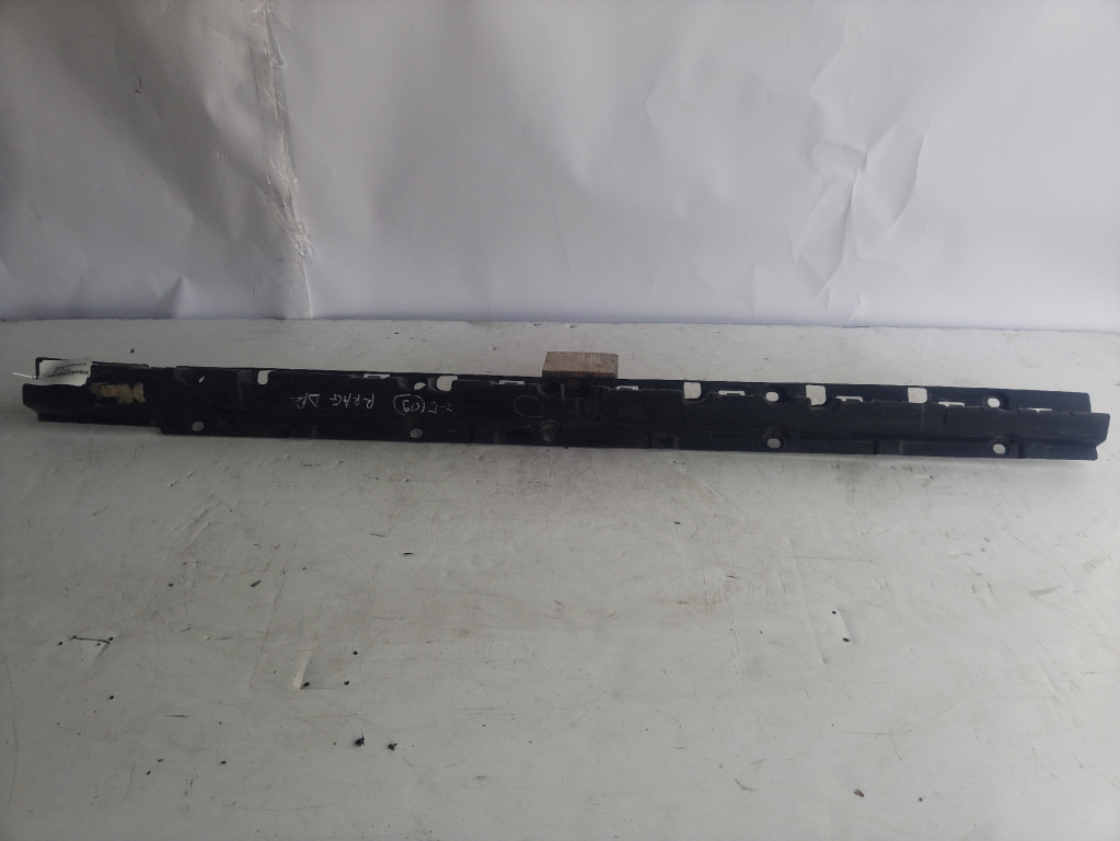 Armatura de sub prag dreapta Bmw X5 E70 an 2009 cod piesa 51777207196