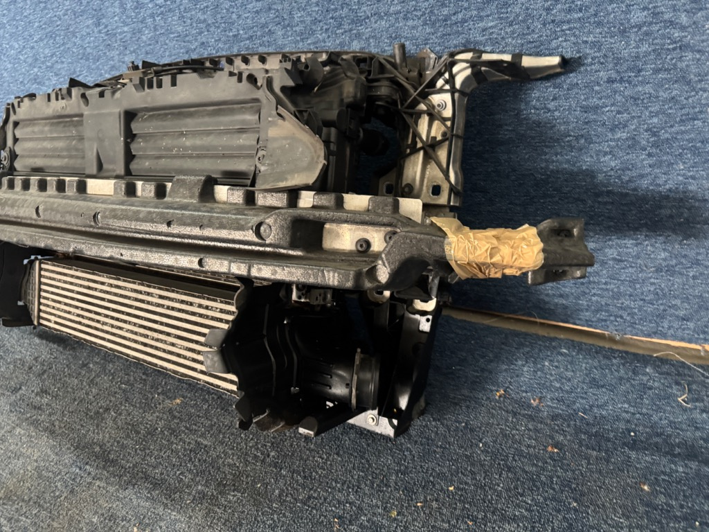 Audi A4 8W B9 Trager / trager complet cu