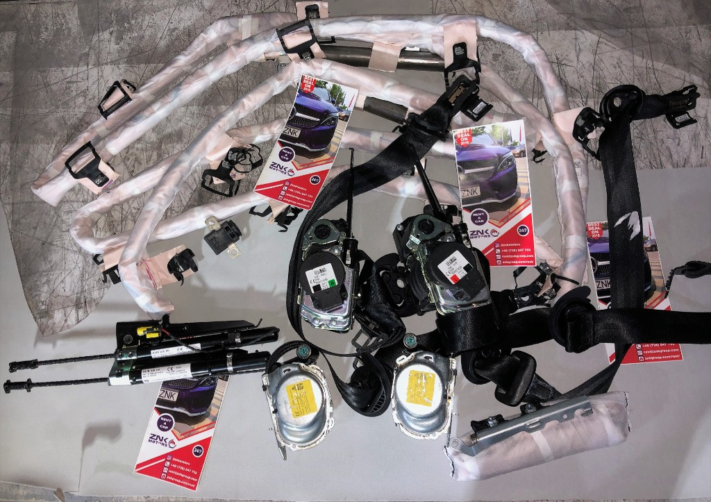 Audi Q7 / Q8 - 4m - set centuri de siguranta - airbag cortina stanga / dreapta