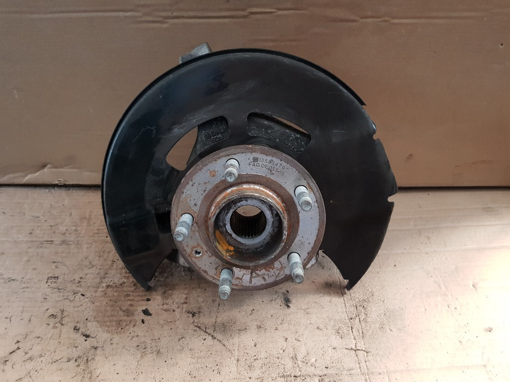 AUTOBESTCRAIOVA vinde; Fuzeta stanga Opel Astra J cu defect
