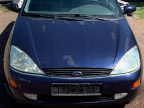 Ax came Ford Focus 2001 Kombi 1,8