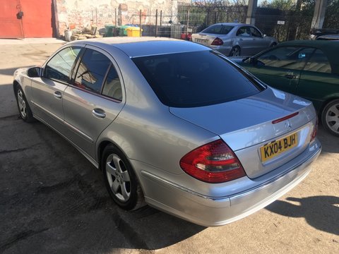 Ax came Mercedes E-CLASS W211 2005 Berlina 2.2