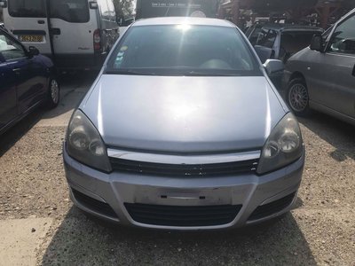 Ax came Opel Astra H 2006 Hatchback 1.7 CDTI