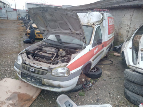Ax came Opel Combo 2000 1,7 1,7
