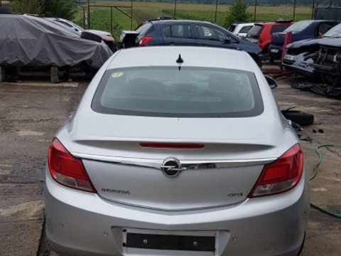 Ax came Opel Insignia A 2012 hatchback 2.0 d