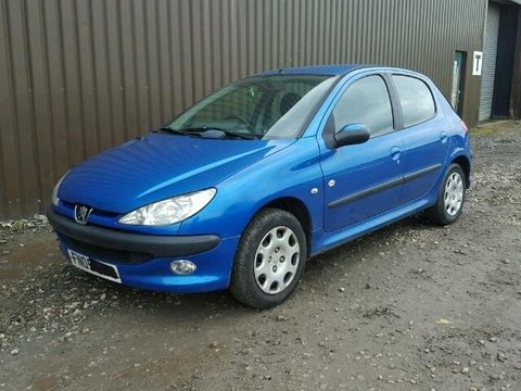 Ax came Peugeot 206 2002 hatchback 1.4 hdi