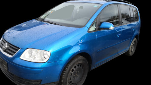 Ax came Volkswagen Touran 2006 Hatchback