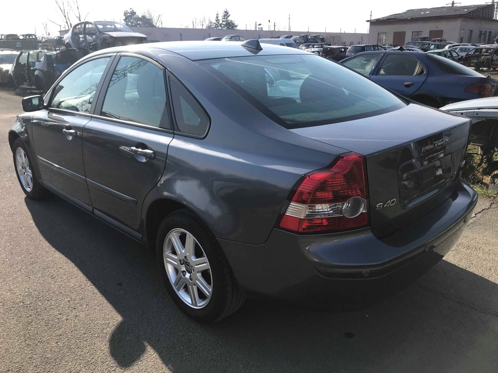 Ax came Volvo S40 2005 LIMUZINA 2.0