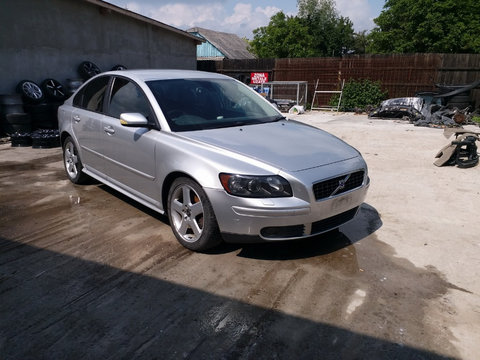Ax came Volvo S40 2006 limousina 2.0 d