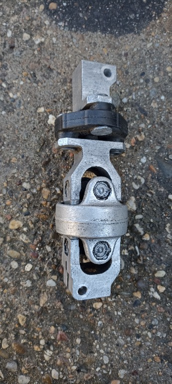 Ax inferior coloana volan BMW X3 E83, 32303446793