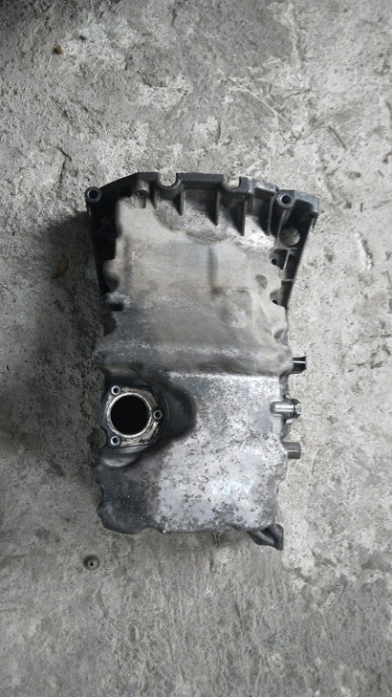 Baie ulei 03l103603d audi a5 2.0 tdi cag