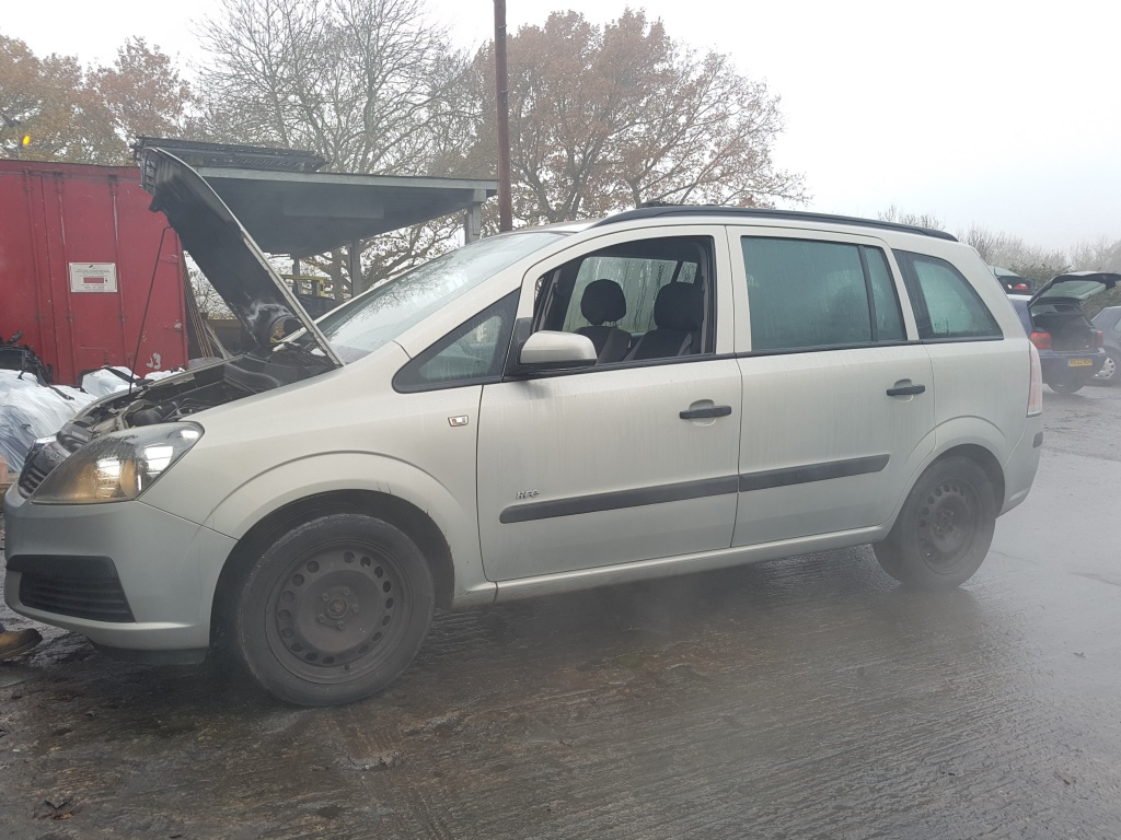 Baie ulei Opel Zafira 2006 Monovolum 2.2