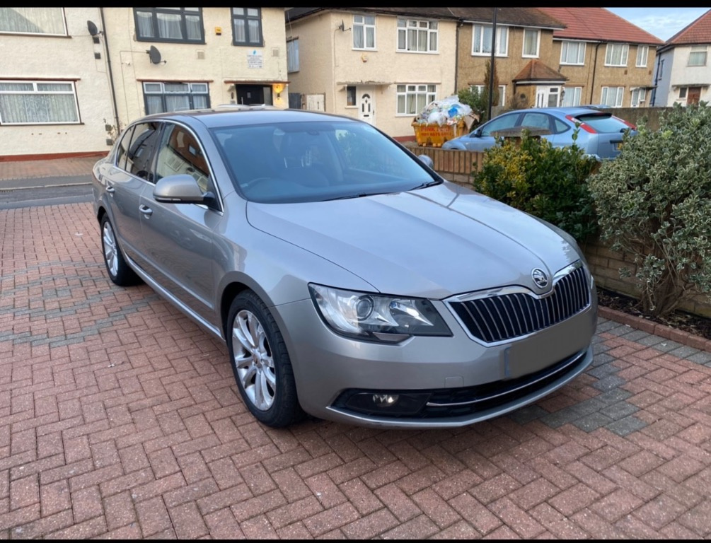 Baie ulei Skoda Superb 2 2015 Berlina 2.0