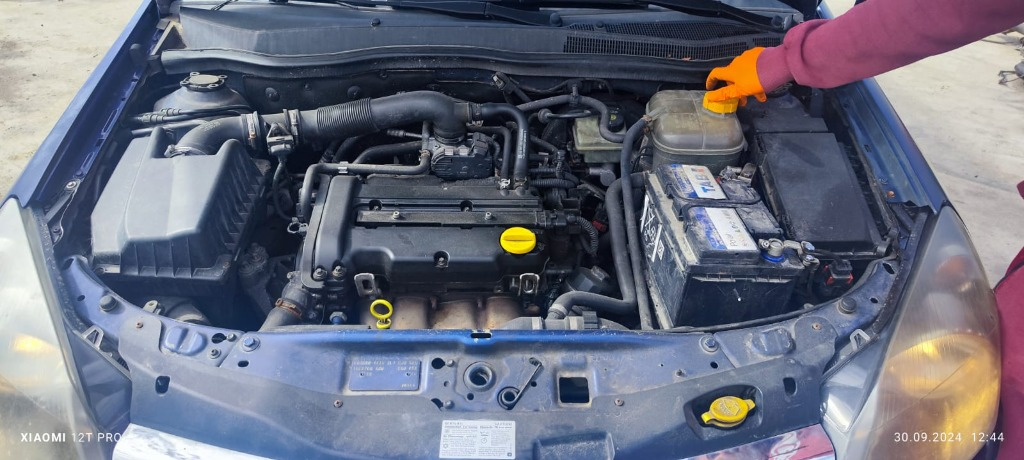 Balama capota Opel ASTRA H 1.4 benzina 66KW / 90 CP cod motor Z14XEP ,transmisie manula 5+1 cod F13 an 2007