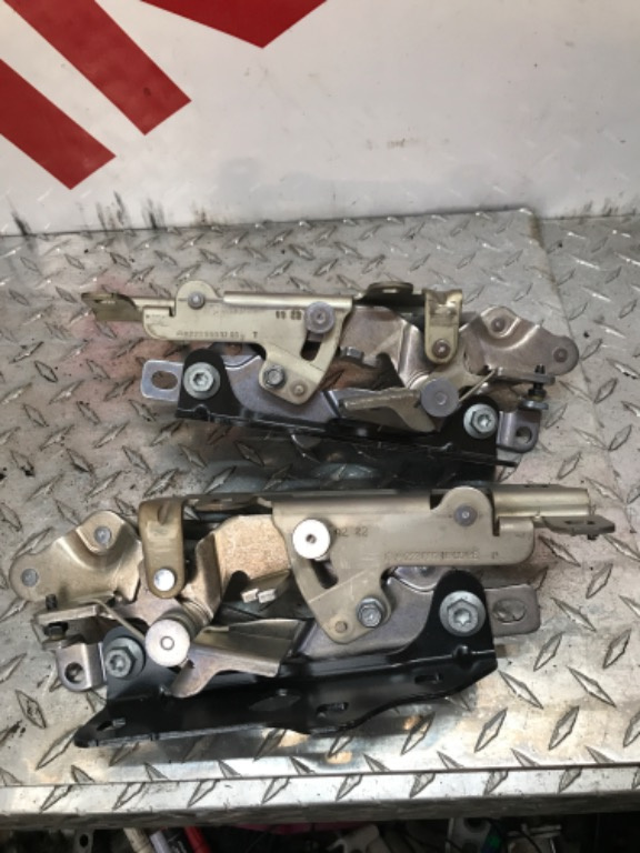 Balama capota stanga dreapta mercedes cl