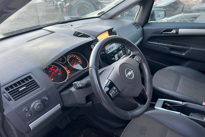 Balama haion dreapta Opel Zafira B [face