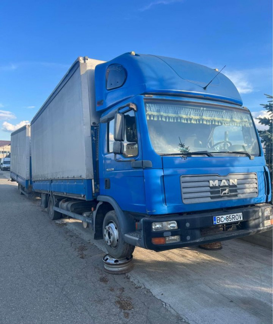 Balama superioara usa dreapta MAN TGL 220