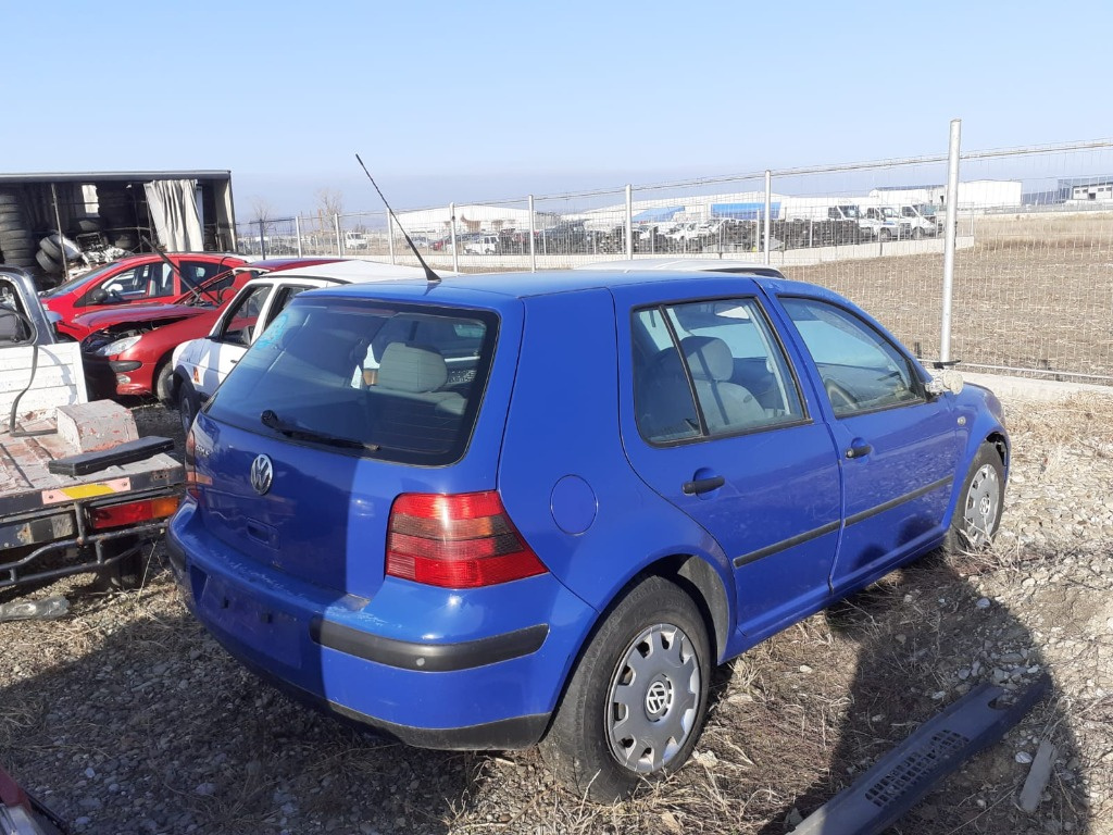 Balama usa Volkswagen Golf 4 2002 1.4 BCA 55KW