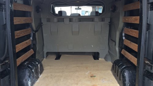 Bancheta spate + despartitor Opel Vivaro