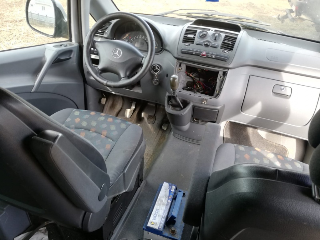 Bancheta spate interior complet 5 scaune Mercedes Vito 111cdi w639 motor 2.2cdi 646 dezmembrez dezmembrari