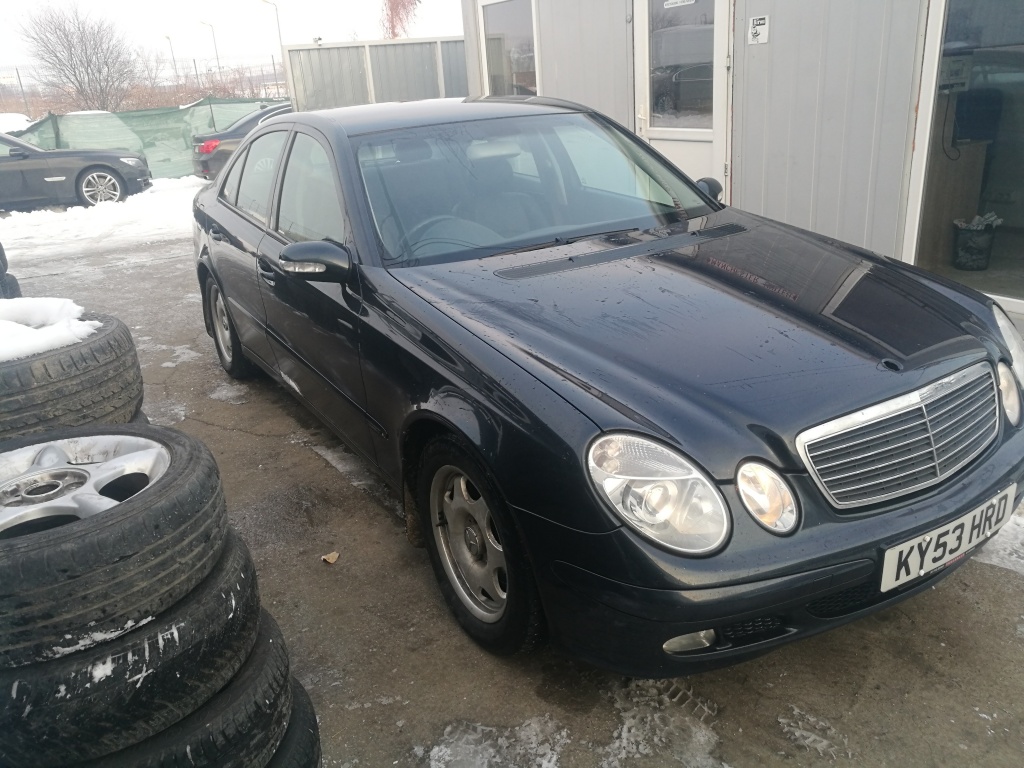 Bancheta spate Mercedes E-CLASS W211 200