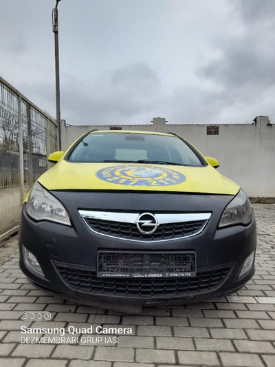 Bancheta spate Opel Astra J 2012 Break Combi Carav