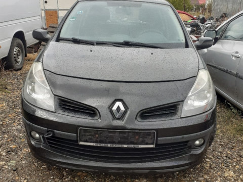 Bancheta spate Renault Clio 3 2006 Haychback 1.5 dci