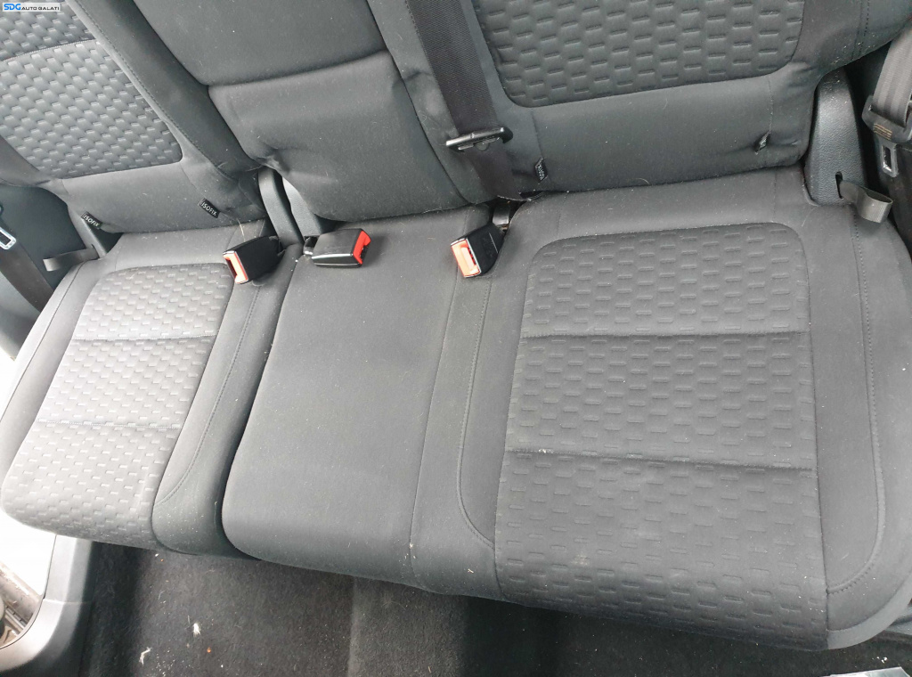 Bancheta Spate Sezut cu Spatar Textil Pasageri Volkswagen Tiguan 2007 - 2015 [K1015]