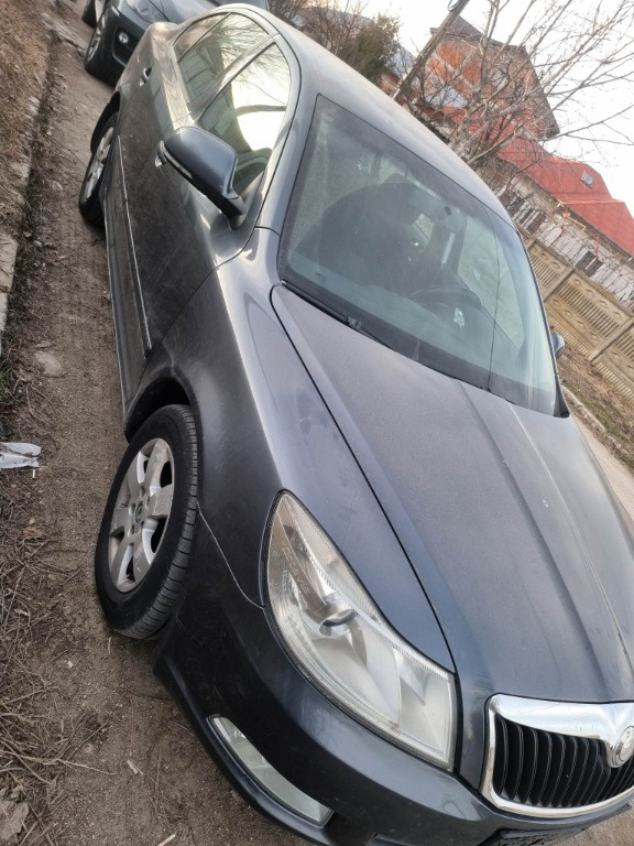 Bancheta spate Skoda Octavia 2 2011 hatchback 1.6