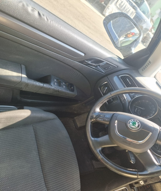 Bancheta spate Skoda Superb 2 2009 berli