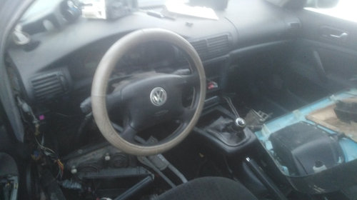 Bancheta spate Volkswagen Passat B5 1999