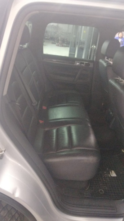 Banchete + centuri Spate Vw touareg 7l An 2006