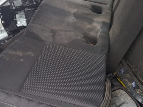 Banchete spate Dacia Duster an 2014 originale din dezmembrări