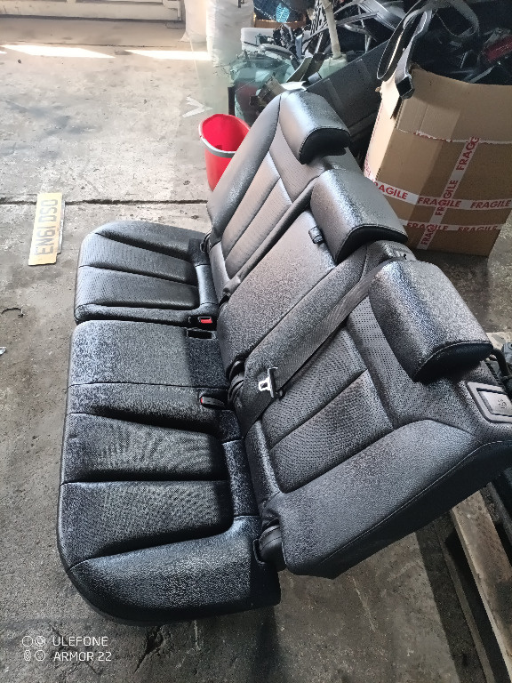 BANCHETE SPATE PIELE NEAGRA HYUNDAI SANT