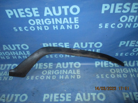 Bandou aripa Daewoo Korando 1999; 79563-06010