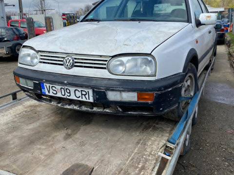 Bandou aripa fata dreapta Volkswagen VW Golf 3 [1991 - 1998] Hatchback 5-usi 1.6 MT (100 hp) volan stanga ⭐⭐⭐⭐⭐