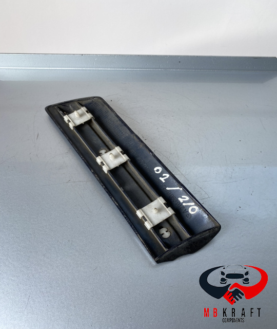 Bandou aripa stanga A2106900182 A 210 69